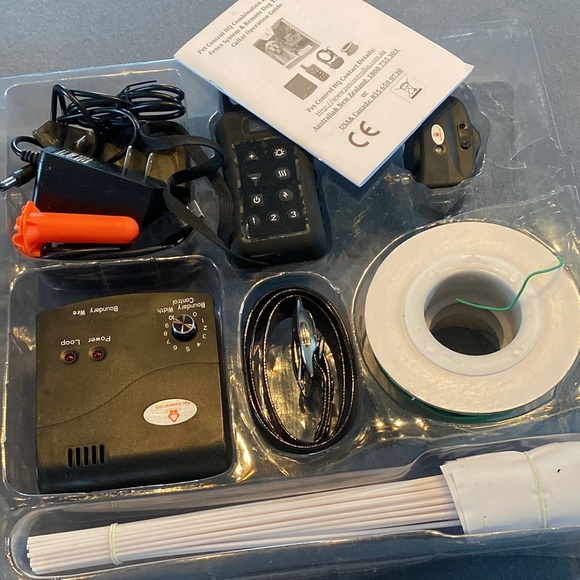 Wireless dog fence and remote trainer - Picture 5 of 9